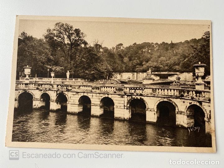 Postcards: TARJETA POSTAL. FRANCIA. GARD. NIMES. JARDIN DE LA FONTAINE. LES BAINS ROMANS