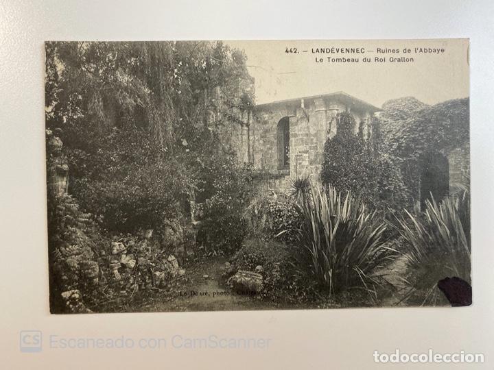 Postkarten: TARJETA POSTAL. FRANCIA. FINIST&Egrave;RE. LAND&Eacute;VENNEC. 442.- RUINES DE L'ABBAYE. LE TOMBEAU DU ROL GRALLON