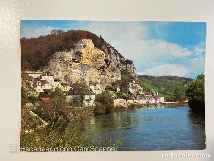 Cartes Postales: TARJETA POSTAL. FRANCIA. DORDOGNE. LAROQUE-GAGEAC. 596.- LE VILLAGE AUX BORDS DE LA DORDOGNE