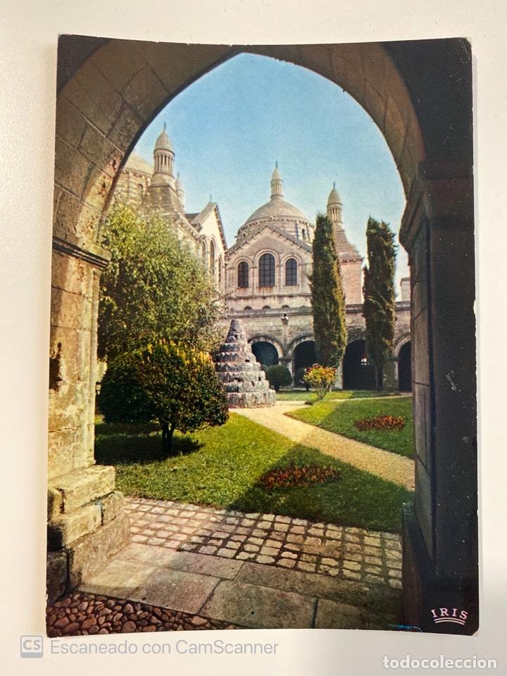 Cartes Postales: TARJETA POSTAL. FRANCIA. DORDOGNE. P&Eacute;RIGUEUX. LA BASILIQUE S. FRONT VUE DU CL&Ocirc;&Icirc;TRE