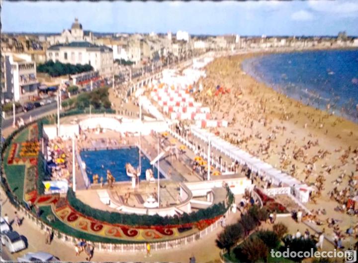 Postales: Les Sables d'Olonne (Francia). 649 La Piscina y la Playa. Nueva. Color