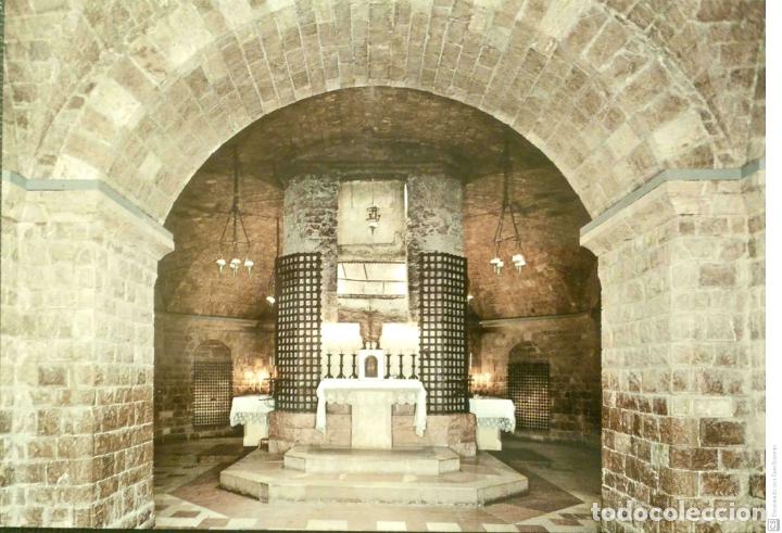 Postales: As&iacute;s. 17716 Bas&iacute;lica de San Francisco. Tumba del santo. Nueva. Color
