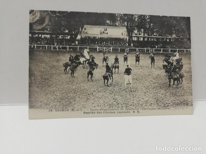 Cartoline: TARJETA POSTAL. FRANCIA. LOIRA. SAUMUR. ECOLE D&acute;APPLICATION DE CAVETERIE. CARROUSEL MILITAIRE.
