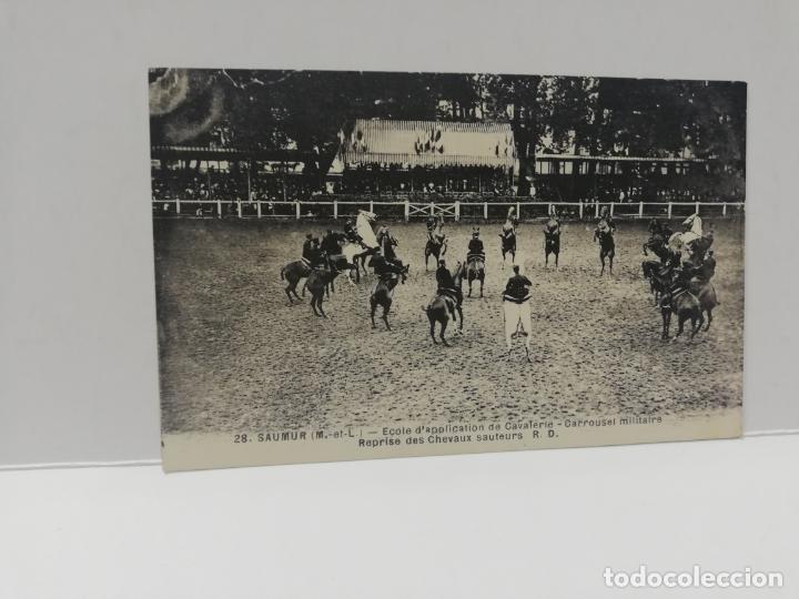 Cartoline: TARJETA POSTAL. FRANCIA. LOIRA. SAUMUR. ECOLE D&acute;APPLICATION DE CAVETERIE. CARROUSEL MILITAIRE.