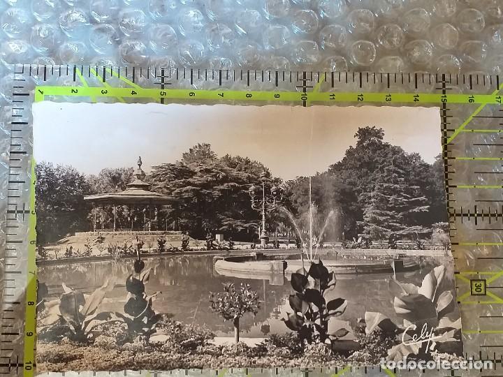 Cartoline: POSTAL FRANCIA 1962 CIRCULADA Y SELLADA / TOULOUSE- 1568 -LE JARDIN DU GRAND ROND / TRIPLE MATASELLO