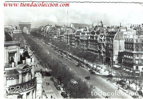 Postales: Paris.- L'Avenue des Champs - Elys&eacute;es.