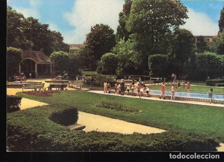 Cartoline: Colombes. Le Square aux oiseaux. France.