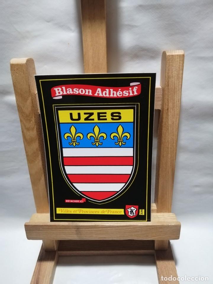 Postcards: POSTAL UZES BLASON ADHESIF
