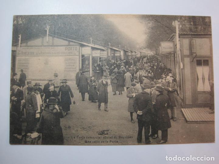 Postales: LA FERIA COMERCIAL OFICIAL DE BRUSELAS-UNA CALLE DE LA FERIA-POSTAL ANTIGUA-(80.276)