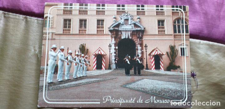 Postales: MONACO-V53-RELEVO DE LA GUARDIA - Foto 1
