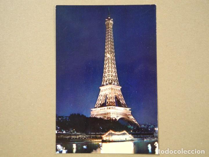 Postales: Paris. La Tour Eiffel illumin&eacute;e. - Foto 1