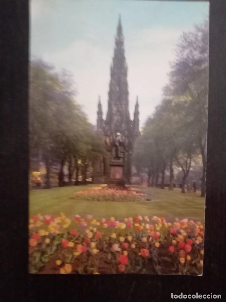 Postales: Edinburgh.The Scott Monument. - Foto 1