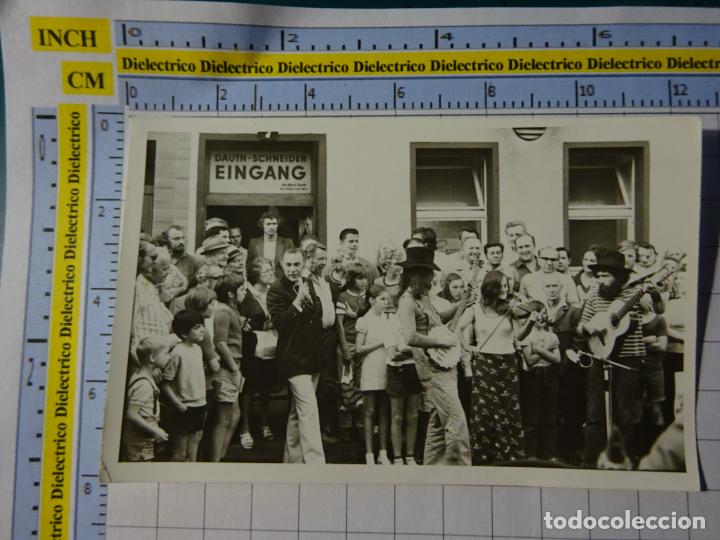 Cartoline: FOTO FOTOGRAF&Iacute;A DE ALEMANIA. M&Uacute;SICOS CALLEJEROS. M&Uacute;SICA. 2271