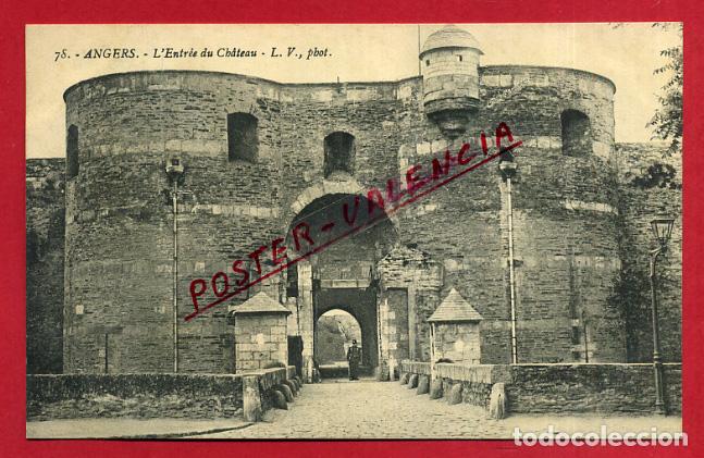Postkarten: POSTAL FRANCIA ANGERS L'ENTREE CHATEAU P87827 B