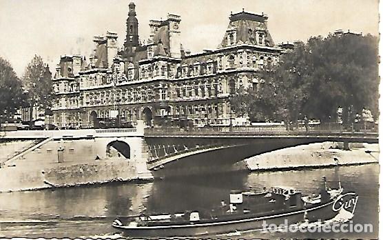 Postales: PARIS ET SES MERVEILLES - 328. L'Hotel et le pont d'Arcole - CIRCULADA 1952
