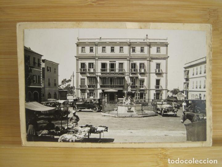 Postales: GIBRALTAR-COMMERCIAL SQUARE-POSTAL PROTOTIPO ARCHIVO FOTOGRAFICO ROISIN-FOTO PEGADA-(97.354)