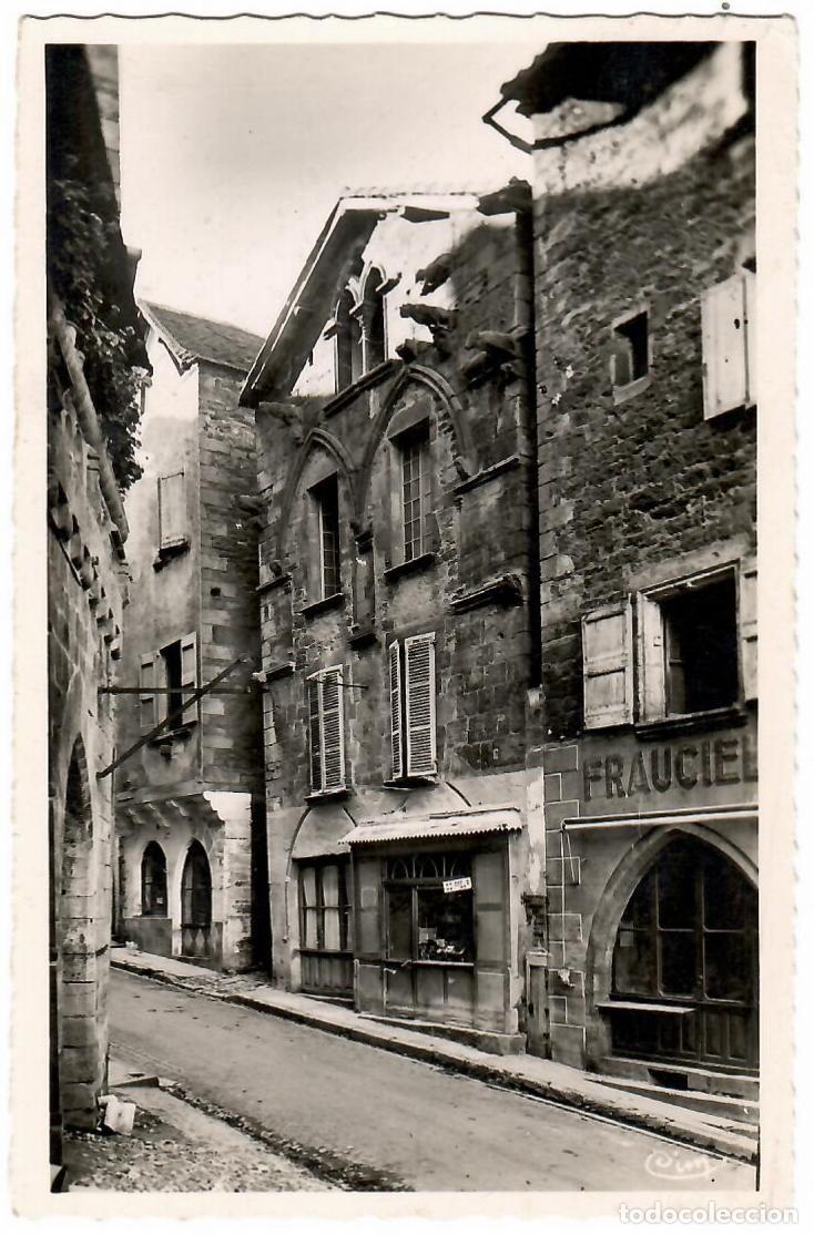 Postales: FRANCIA. Caylus (Tarn-et-Garonne). La Maison des Loups. Circulada en Francia en 1954. Con sello.