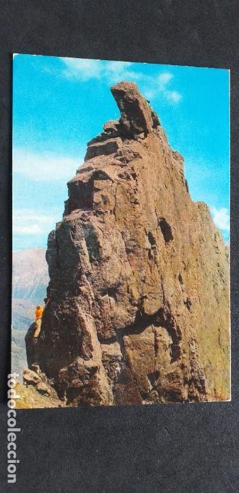 Postais: INGLATERRA-V51-SXXII-140X90mm.-THE INACCESSIBLE PINNACLE-ISLE OF SKYE