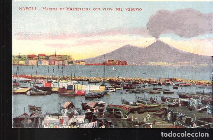 Cartoline: Napoli. Marina di Mergellina con vista del Vesusio Italia.