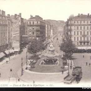 CPA Lyon, Un coin du Marché, quai des Célestins 1906 CPA Lyon, Un coin du Marché, quai des Célestins 1906