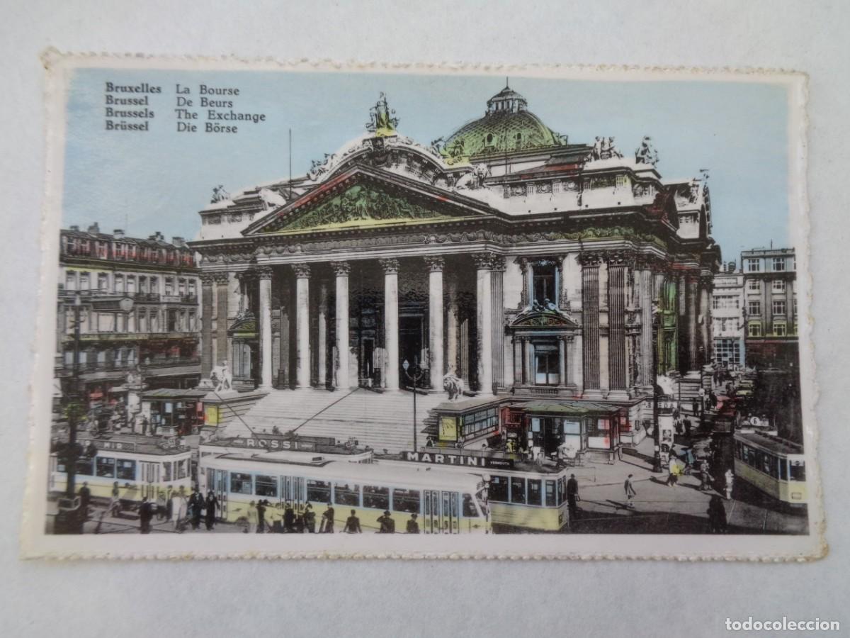 Postais: POSTAL DE BRUSELAS ( BELGICA ): LA BOLSA . A&Ntilde;OS 50, SELLO BALDUINO , TRANVIA, ETC. COLOREADA
