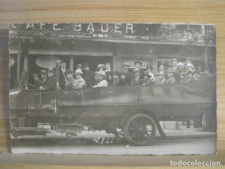 Postales: ALEMANIA-BERLIN-COCHE-K&Auml;SE'S RUNDFAHRTEN-CAFE HOTEL BAUER-FOTOGRAFICA-POSTAL ANTIGUA-(102.885)