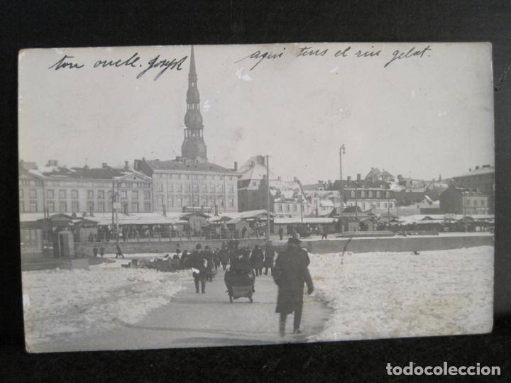 Postales: RIGA-IGLESIA DE SAN PEDRO-FOTOGRAFICA-POSTAL ANTIGUA-(103.061)