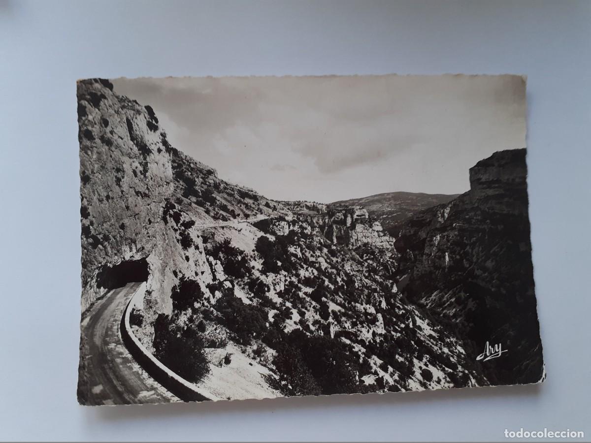 Cartes Postales: POSTAL FOTO - FRANCIA - SAULT-VAUCLUSE VAUCLUSE LES GORGES DE LA NESQUE ET LE ROCHER DU CIRE