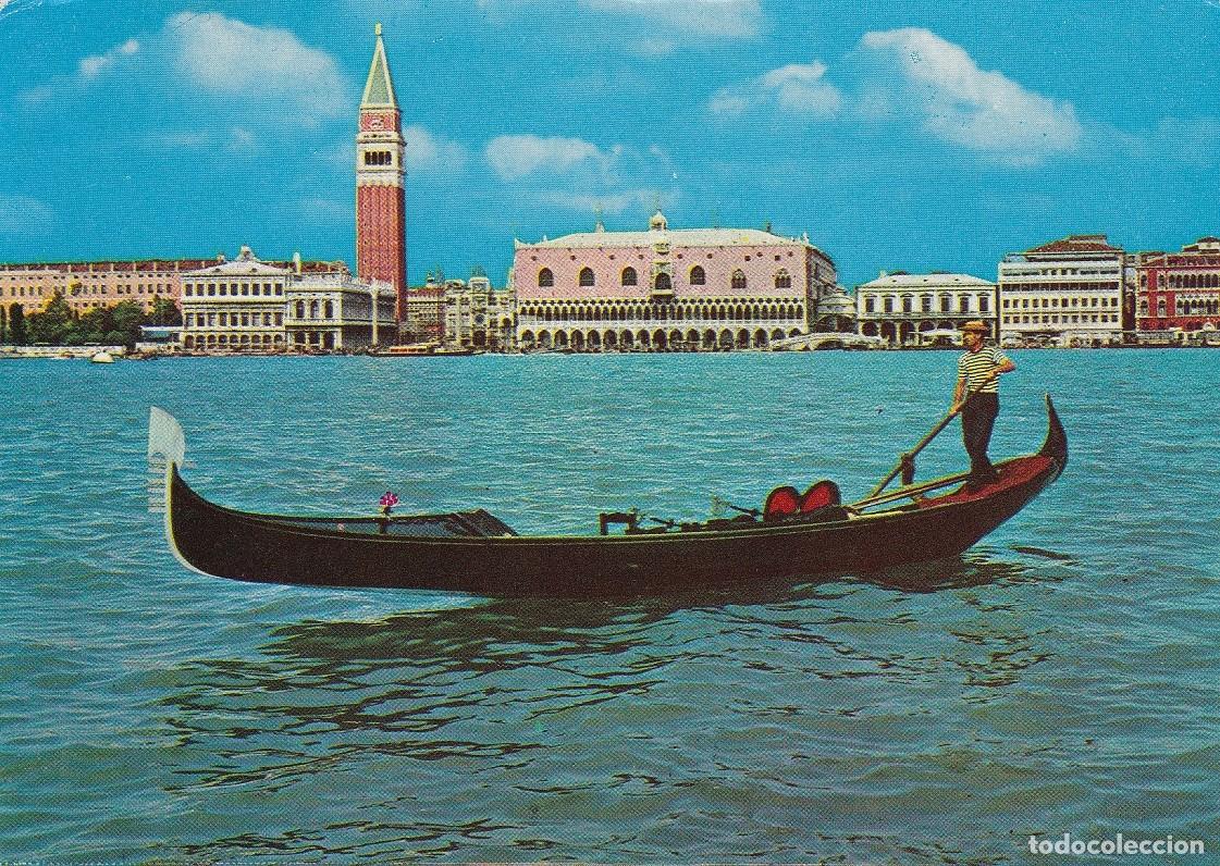 Postcards: Venezia - Panorama con gondola