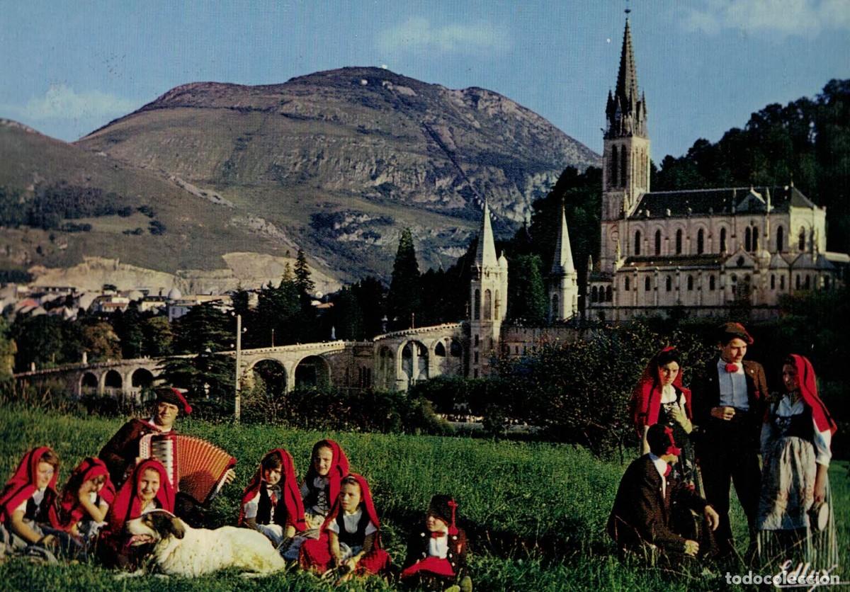 Postkarten: Les Pyr&eacute;n&eacute;es Folklore Bigourdan Chanteurs Montagnards Lourdes Lurdes Francia / Circulada y sellada