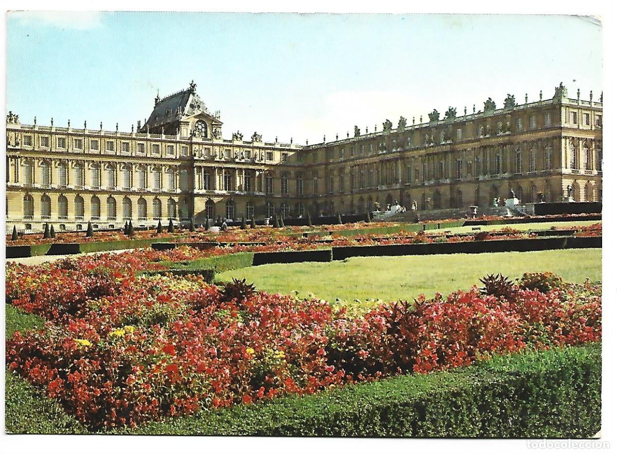 Cartoline: THE CASTLE, THE FLOWERS-BEEDS ( NORTH ).- VERSAILLES - FRANCIA