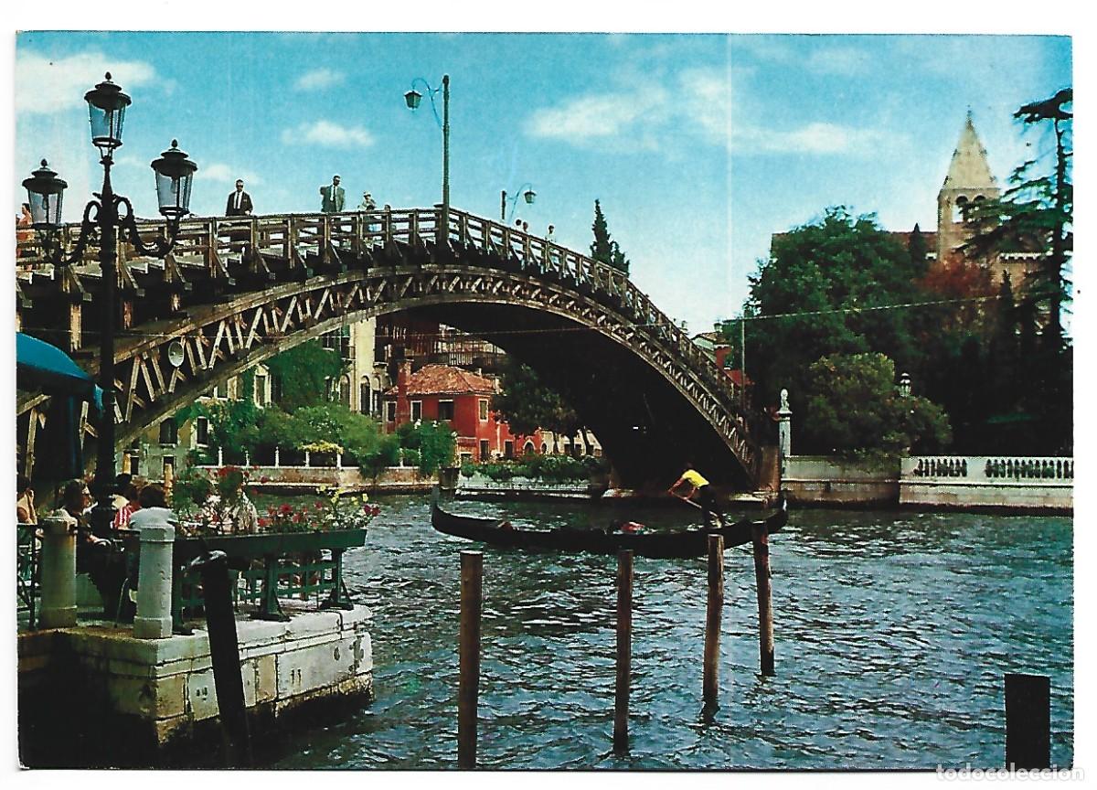 Postcards: PONTE ACCADEMIA / ACADEMY BRIDGE.- VENEZIA - ITALIA