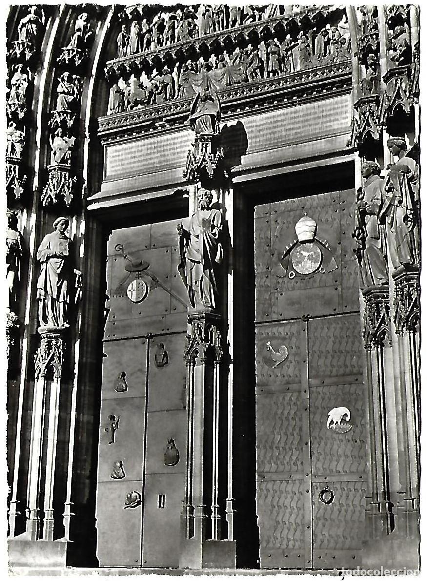 Postales: Alemania - K&ouml;ln : Puerta de la cathedral - Foto 1
