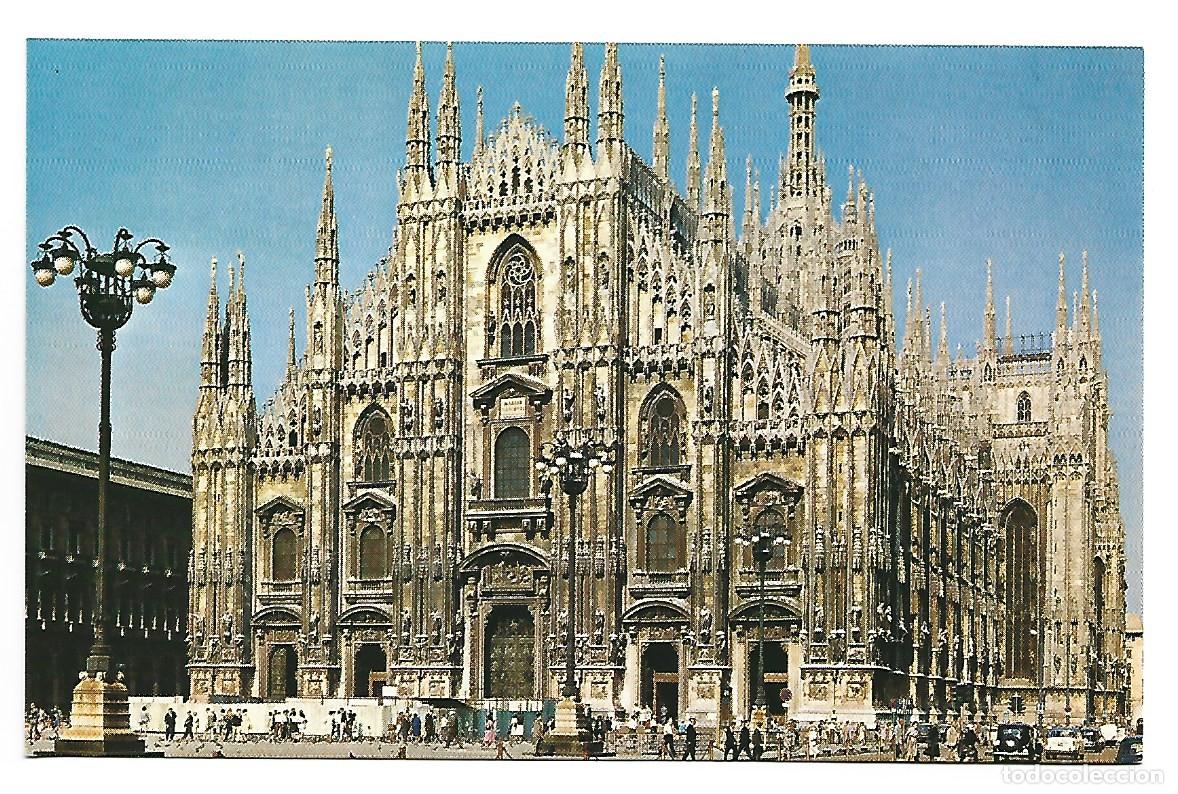 Postcards: THE CATHEDRAL , FROM ACROSS THE PIAZZA DEL DUOMO.- MILAN / ITALIA