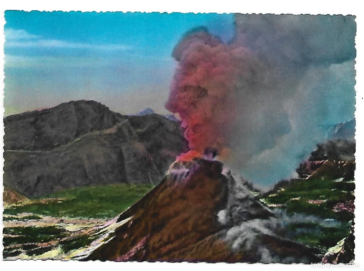 Postales: VESUVIO IN ERUZIONE / ERUPTION OF VESUVIUS.- NAPOLI - ITALIA