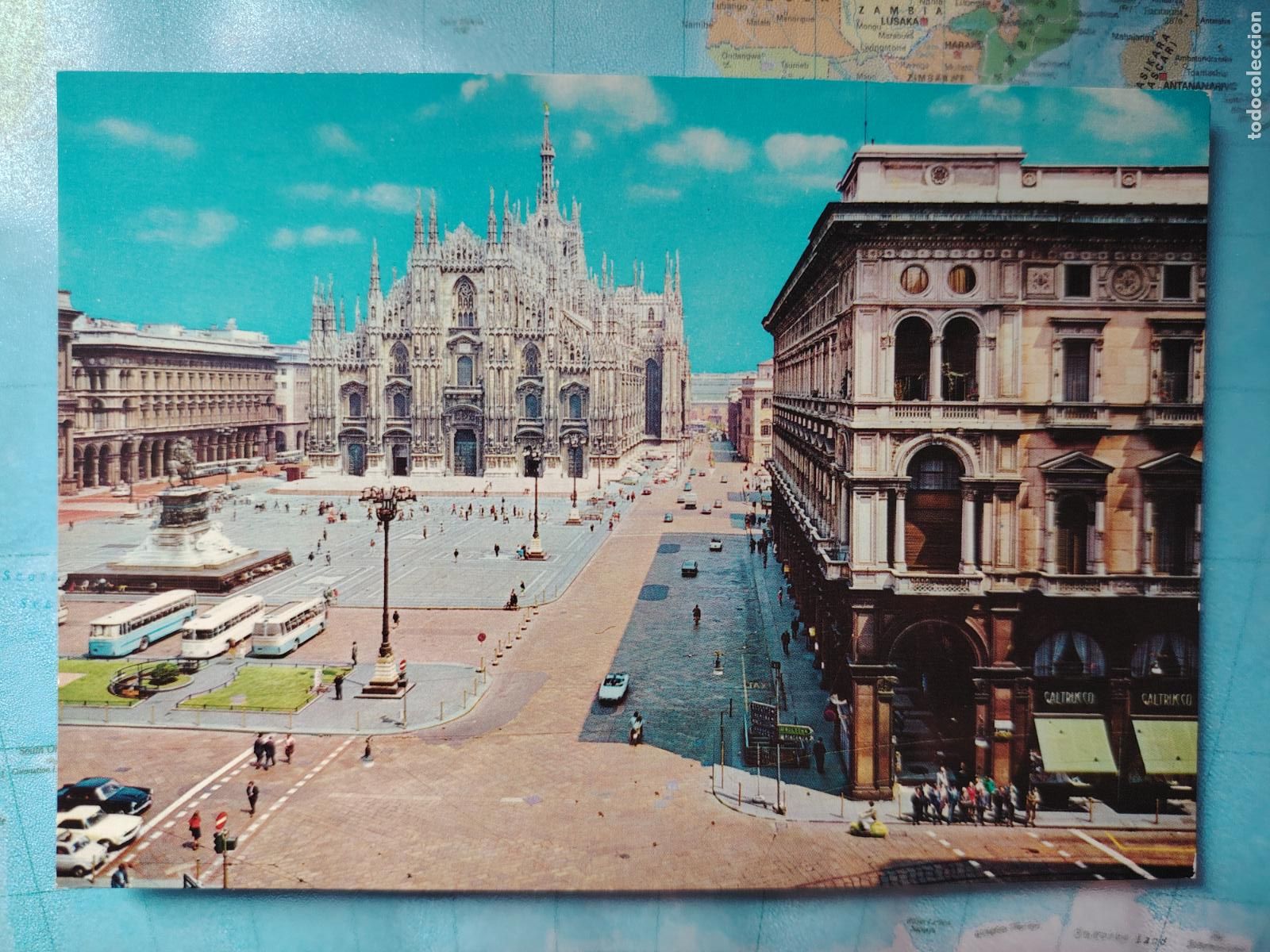 Postais: Postal plaza de la catedral MILANO - Italia