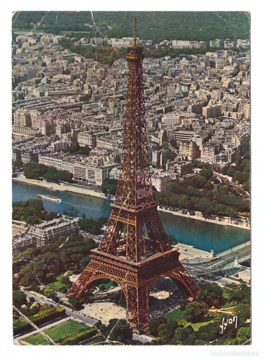 Postales: COULEURS ET LUMI&Egrave;RE DE FRANCE. En survolant PARIS. La Tour Eiffel. 1974.