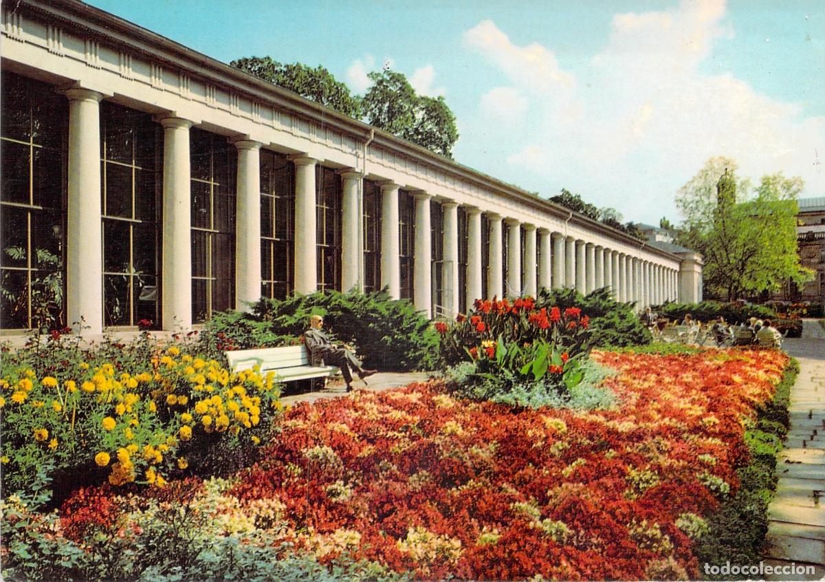 Postais: Postal Wiesbaden Columnata Colonnaden am Kurhaus Jard&iacute;n Floral Alemania