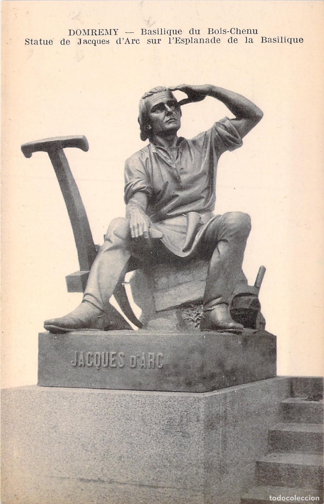 Postales: Postal Domremy Francia, Estatua de Jacques d'Arc, Bas&iacute;lica Bois-Chenu