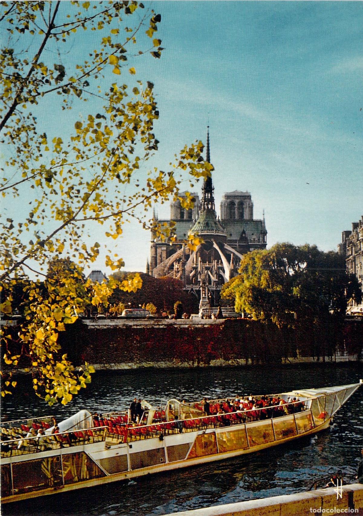 Postales: Postal Par&iacute;s Francia: Chevet y &Aacute;bside de Notre Dame, R&iacute;o Sena y Barco Tur&iacute;stico