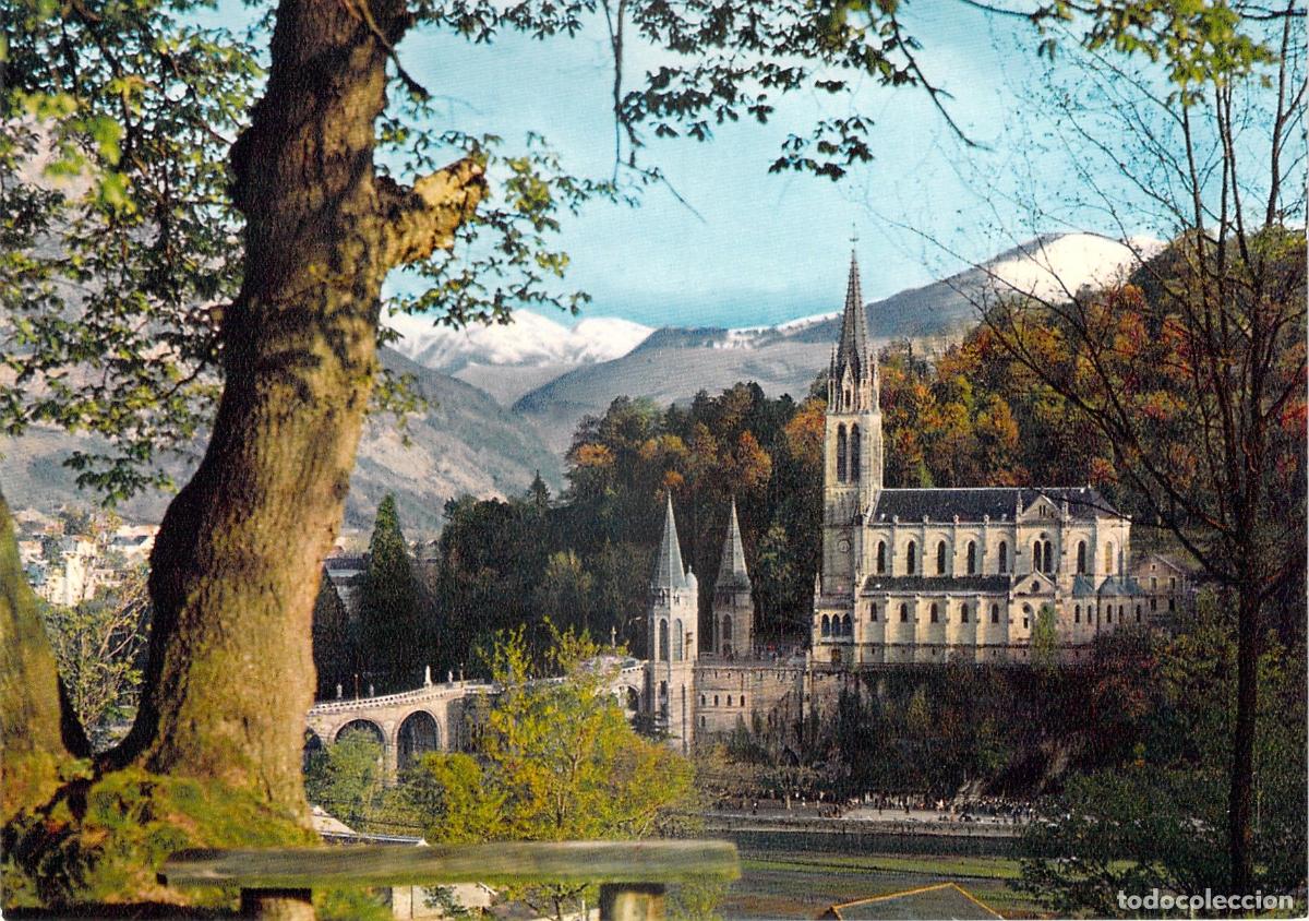 Cartes Postales: Postal Lourdes: Bas&iacute;lica Santuario y el Monte Pic du Jer, Pirineos, Francia