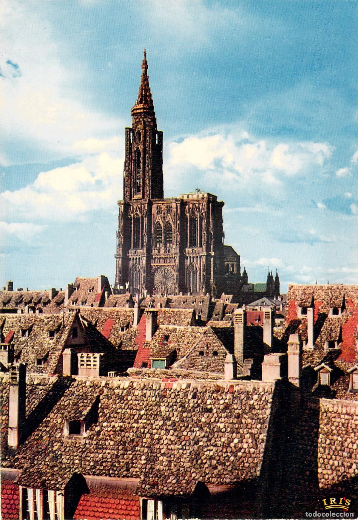 Cartes Postales: Postal de Estrasburgo, Catedral de Notre Dame vista sobre techos, Bas-Rhin, Francia