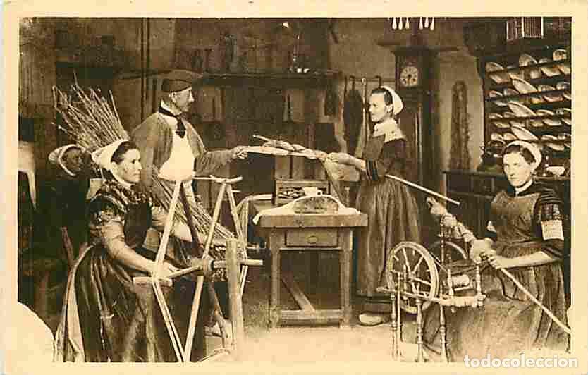 Postales: France - 01 - Ain - Ancien Costumes Bressans - La Grande Veill&eacute;e - Anim&eacute;e - Folklore - Fileuses - CP