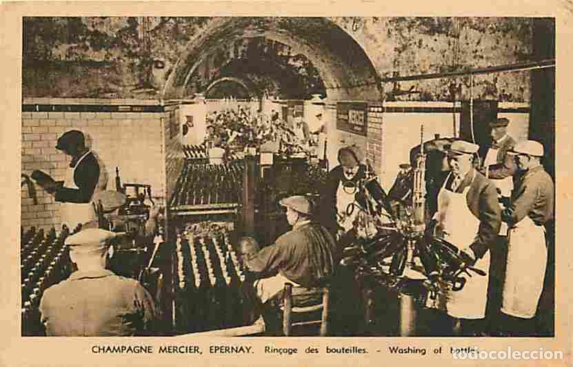 Postales: France - 51 - Epernay - Champagne Mercier - Rin&ccedil;age des Bouteilles - Anim&eacute;e - CPA - Voir Scans Recto