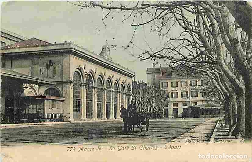 Postkarten: France - 13 - Marseille - La Gare St Charles - D&eacute;part - Anim&eacute;e - Etat Coin Inf&eacute;rieur gauche pli&eacute; - C