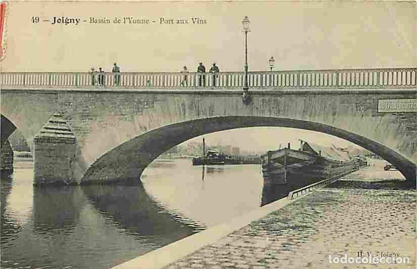 Postales: France - 89 - Joigny - Bassin de l'Yonne - Port aux Vins - Anim&eacute;e - Bateaux - Etat Coin Sup&eacute;rieur Dr