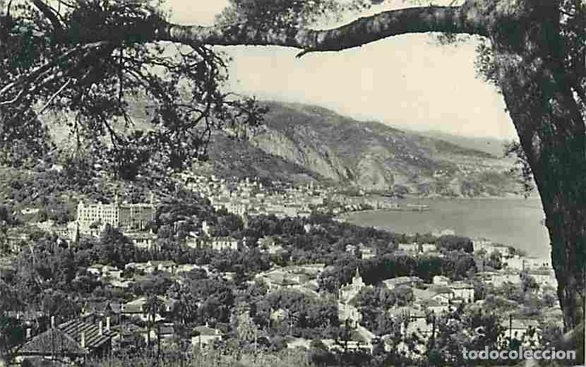 Postcards: France - 06 - Menton - Vue prise entre les Pins - CPA - Voir Scans Recto-Verso