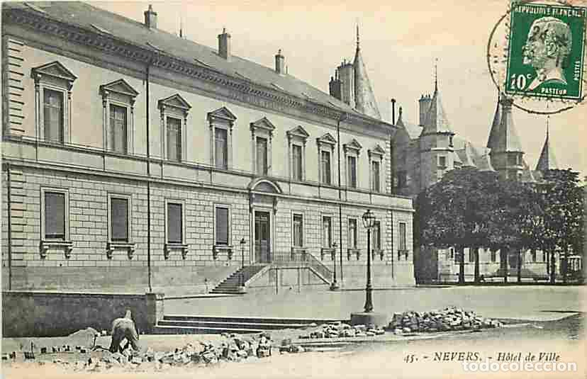 Postais: France - 58 - Nevers - Hotel de Ville - Anim&eacute;e - CPA - Voir Scans Recto-Verso