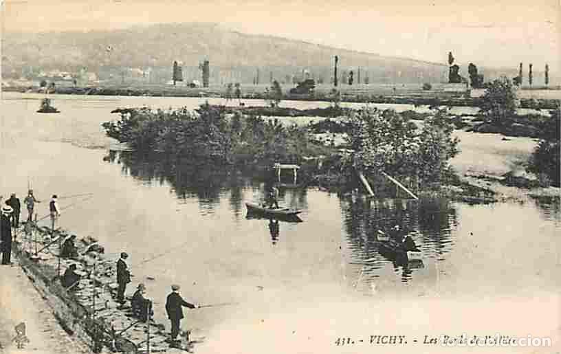 Postales: France - 03 - Vichy - Les bords de l'Allier - Anim&eacute;e - CPA - Voir Scans Recto-Verso