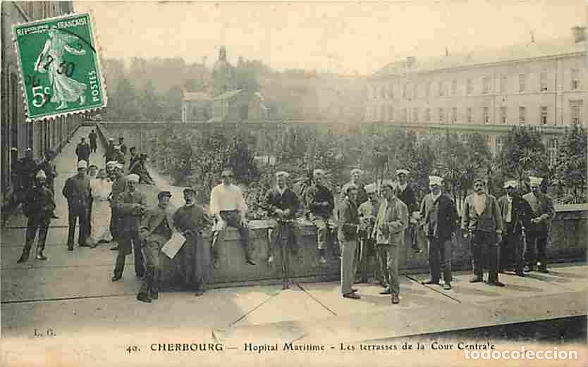 Postkarten: France - 50 - Cherbourg - Hopital Maritime - Les terrasses de la Cour Centrale - Anim&eacute;e - CPA - Voir